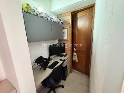 Apartaestudio en arriendo en La Castellana, Medellín, 58 m² · foto 11 de 14