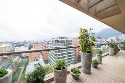 Apartamento de 5 alcobas en venta en Chico Norte, Bogotá, 1150 m² · foto 8 de 20
