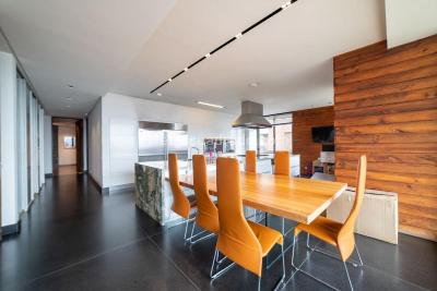 Apartamento de 5 alcobas en venta en Chico Norte, Bogotá, 1150 m² · foto 9 de 20