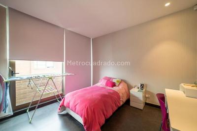 Apartamento de 5 alcobas en venta en Chico Norte, Bogotá, 1150 m² · foto 11 de 20