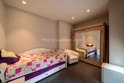 Apartamento de 5 alcobas en venta en Chico Norte, Bogotá, 1150 m² · foto 12 de 20