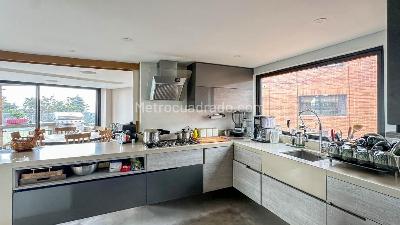 Apartamento de 2 alcobas en venta en El Refugio, Bogotá, 245 m² · foto 6 de 20