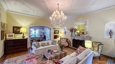 Casa de 5 alcobas en venta en La Magdalena, Bogotá, 844 m² · foto 2 de 20