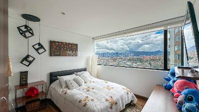 Apartamento de 4 alcobas en venta en Club De Los Lagartos, Bogotá, 280 m² · foto 17 de 20