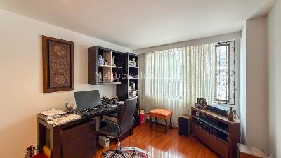 Apartamento de 3 alcobas en venta en Santa Barbara Occidental, Bogotá, 148 m² · foto 5 de 20