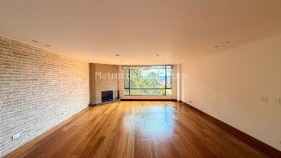 Apartamento de 2 alcobas en venta en Los Rosales, Bogotá, 152 m² · foto 3 de 20