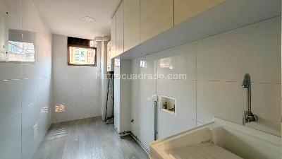 Apartamento de 2 alcobas en venta en Los Rosales, Bogotá, 152 m² · foto 8 de 20