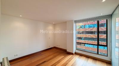 Apartamento de 2 alcobas en venta en Los Rosales, Bogotá, 152 m² · foto 16 de 20