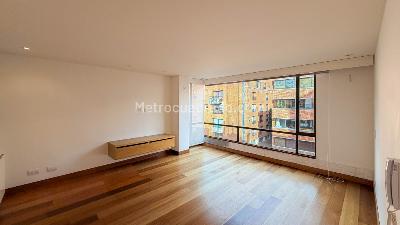 Apartamento de 2 alcobas en venta en Los Rosales, Bogotá, 152 m² · foto 19 de 20