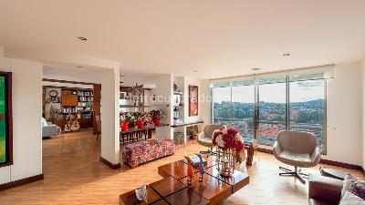 Apartamento de 3 alcobas en venta en La Calleja, Bogotá, 183 m² · foto 2 de 15
