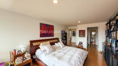Apartamento de 3 alcobas en venta en Los Rosales, Bogotá, 230 m² · foto 14 de 20