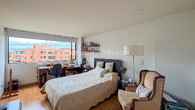 Apartamento de 3 alcobas en venta en Los Rosales, Bogotá, 230 m² · foto 18 de 20