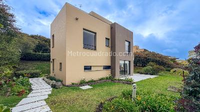 Casa de 4 alcobas en venta en La Calera, La Calera, 1346 m² · foto 10 de 20