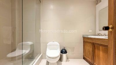 Apartamento en venta en Los Rosales, Bogotá · foto 16 de 18