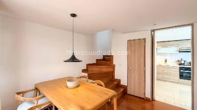 Casa de 3 alcobas en venta en Cedro Narvaez, Bogotá, 150 m² · foto 3 de 17