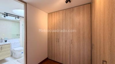 Casa de 3 alcobas en venta en Cedro Narvaez, Bogotá, 150 m² · foto 8 de 17