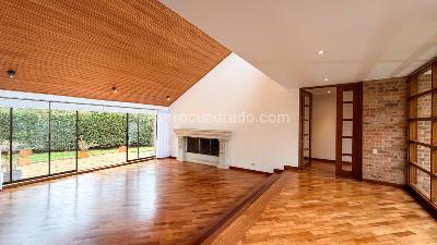 Casa de 3 alcobas en venta en Hacienda San Simon Pl, Bogotá, 1575 m² · foto 2 de 20