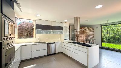 Casa de 5 alcobas en venta en Hacienda San Simon Pl, Bogotá · foto 5 de 20