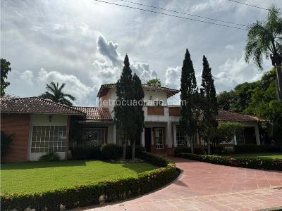 Casa en venta en Norte, Montería · foto 2 de 20