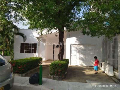 Casa en venta en Castellana, Montería · foto 2 de 15
