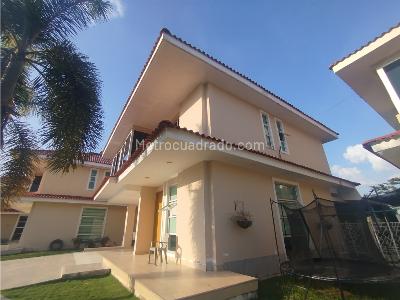 Casa de 4 alcobas en venta en Palma Verde, Montería, 211 m² · foto 4 de 20