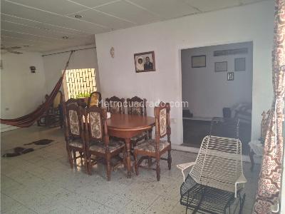 Casa en venta en Centro, Montería · foto 2 de 6