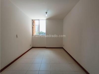 Apartamento en venta en Los Colores, Medellín · foto 8 de 20