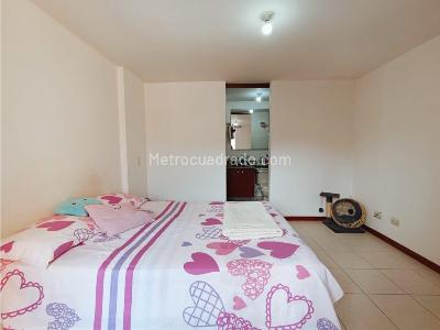 Apartamento en venta en Los Colores, Medellín · foto 13 de 20