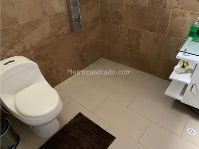 Casa de 5 alcobas en venta en Los Laureles, Montería, 450 m² · foto 13 de 19