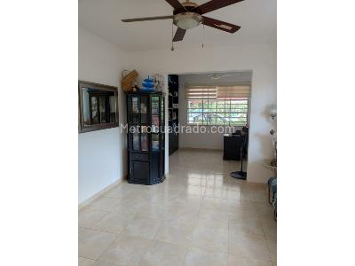 Casa de 5 alcobas en venta en Los Garzones, Montería, 1518 m² · foto 17 de 20