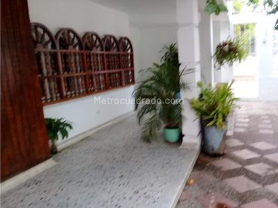 Casa de 3 alcobas en venta en El Eden, Montería, 416 m² · foto 10 de 17