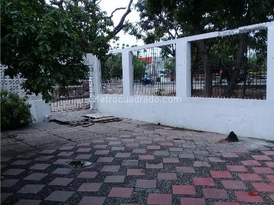 Casa de 3 alcobas en venta en El Eden, Montería, 416 m² · foto 8 de 17