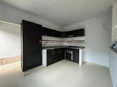 Casa de 4 alcobas en arriendo en Villa Del Rio, Montería, 300 m² · foto 18 de 20