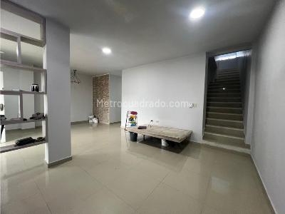 Casa de 4 alcobas en arriendo en Villa Del Rio, Montería, 300 m² · foto 2 de 20