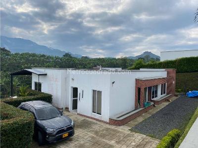 Casa en venta en Combia, Pereira · foto 9 de 13