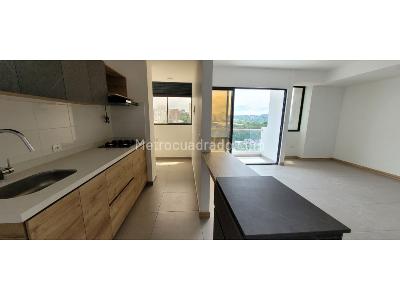 Apartamento en venta en Alamos, Pereira · foto 2 de 12
