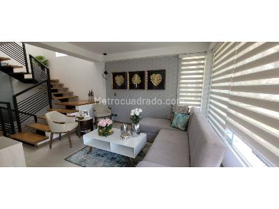 Casa de 3 alcobas en venta en Pinares, Pereira, 218 m² · foto 2 de 17