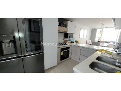 Casa de 3 alcobas en venta en Pinares, Pereira, 218 m² · foto 5 de 17