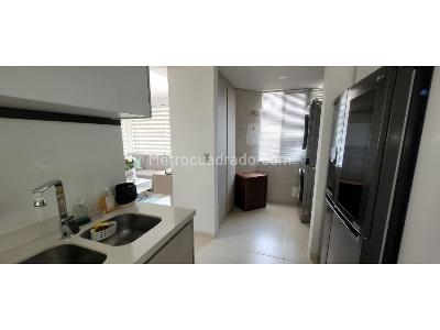 Casa de 3 alcobas en venta en Pinares, Pereira, 218 m² · foto 7 de 17
