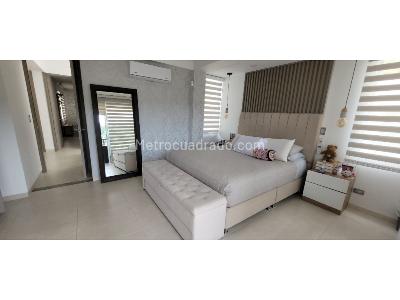 Casa de 3 alcobas en venta en Pinares, Pereira, 218 m² · foto 13 de 17
