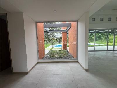 Casa de 4 alcobas en venta en Pueblito Cafetero, Pereira · foto 6 de 18