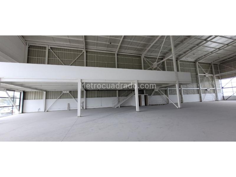 Bodega en Arriendo, Av 30 De Agosto, Pereira - Más
