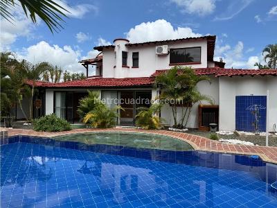 Casa en venta en Pueblito Cafetero, Pereira · foto 2 de 9