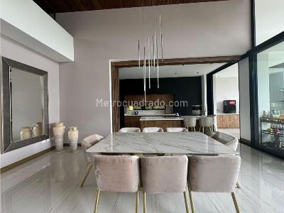 Casa de 4 alcobas en venta en Cerritos, Pereira, 2000 m² · foto 4 de 20