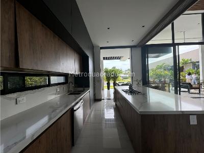 Casa de 4 alcobas en venta en Cerritos, Pereira, 2000 m² · foto 8 de 20