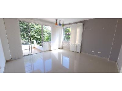 Casa de 4 alcobas en venta en Via Armenia, Pereira, 1200 m² · foto 3 de 17