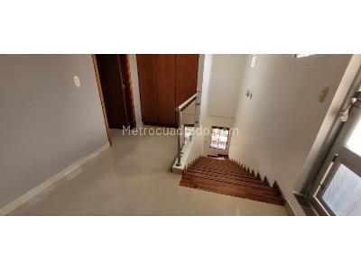 Casa de 4 alcobas en venta en Via Armenia, Pereira, 1200 m² · foto 8 de 17
