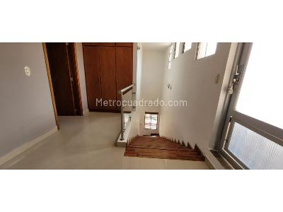 Casa de 4 alcobas en venta en Via Armenia, Pereira, 1200 m² · foto 10 de 17
