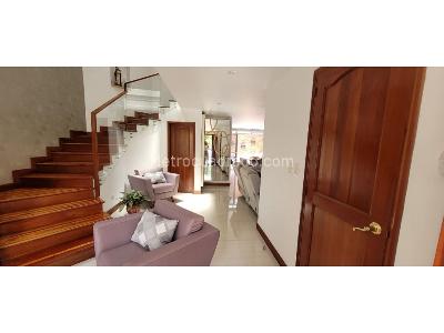 Casa de 3 alcobas en venta en Pinares, Pereira, 154 m² · foto 3 de 20