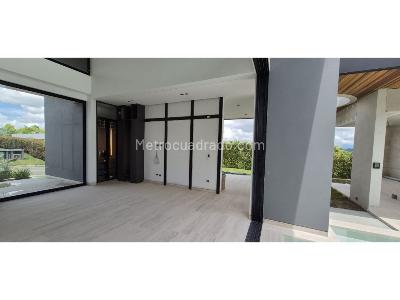 Casa de 4 alcobas en venta en Cerritos, Pereira, 1633 m² · foto 9 de 17